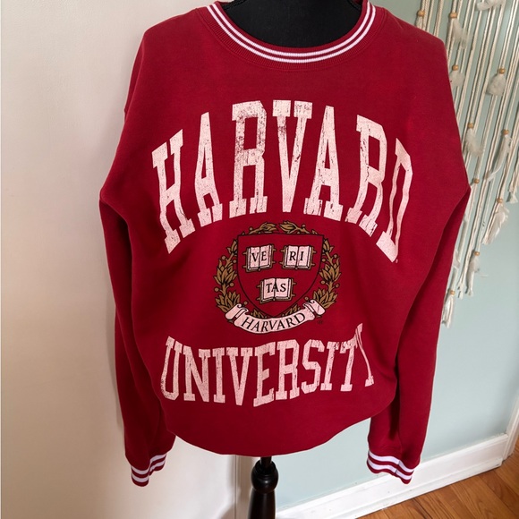Harvard Tops - Vintage Harvard University Red Sweatshirt XL